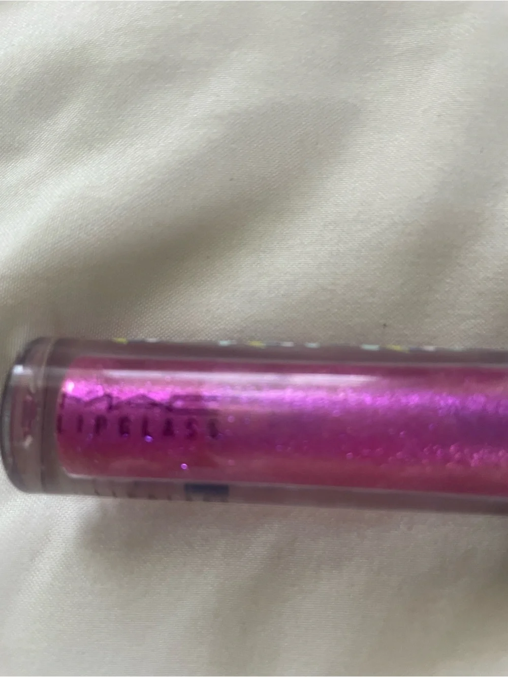 MAC Minnie and daisy polka dot lipgloss - Picture 2 of 2